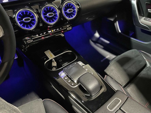 Mercedes-benz a250 amg premium plus a-klasse 224pk 2019, p-962-gr - afbeelding 15 van  28