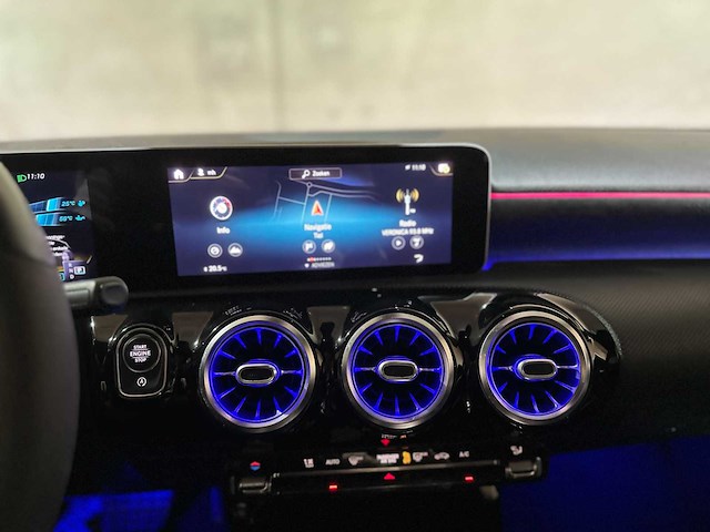 Mercedes-benz a250 amg premium plus a-klasse 224pk 2019, p-962-gr - afbeelding 16 van  28