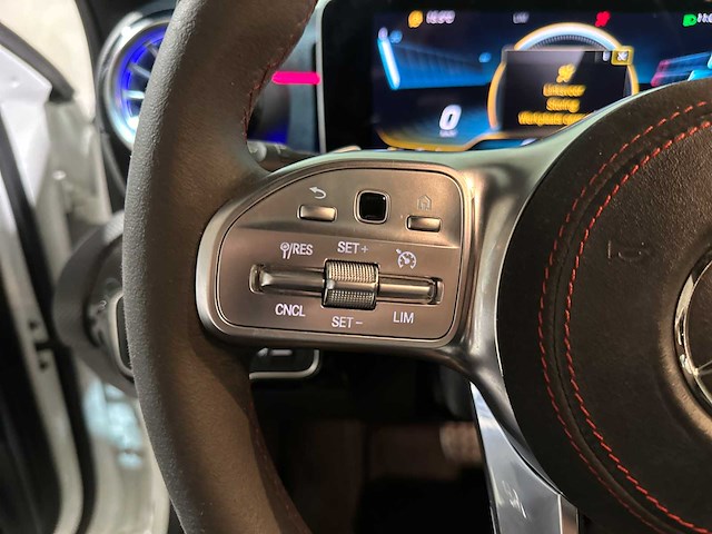Mercedes-benz a250 amg premium plus a-klasse 224pk 2019, p-962-gr - afbeelding 14 van  45