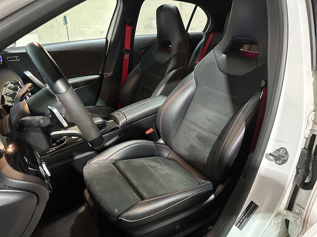 Mercedes-benz a250 amg premium plus a-klasse 224pk 2019, p-962-gr - afbeelding 27 van  45