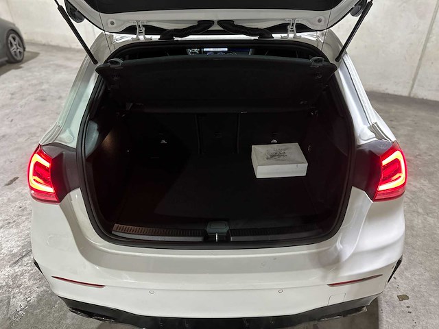 Mercedes-benz a250 amg premium plus a-klasse 224pk 2019, p-962-gr - afbeelding 30 van  45