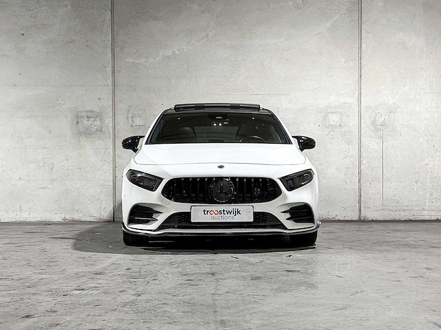 Mercedes-benz a250 amg premium plus a-klasse 224pk 2019, p-962-gr - afbeelding 32 van  43