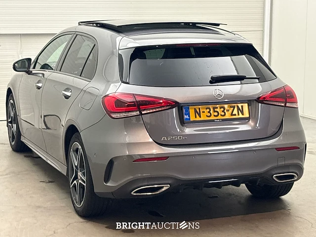 Mercedes-benz a250 e amg line 262pk 2021 a-klasse, n-353-zn - afbeelding 23 van  42