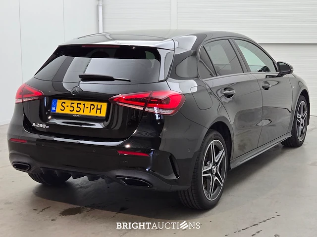 Mercedes-benz a250 e business solution amg limited 262pk 2020 a-klasse, s-551-ph - afbeelding 20 van  25