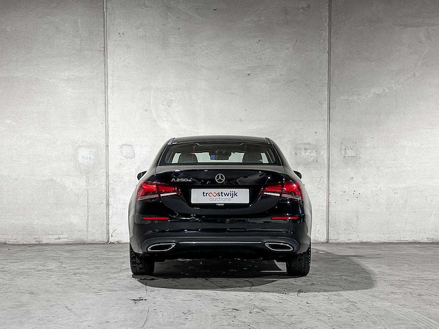 Mercedes-benz a250 e business solution luxury limited 218pk 2020 (origineel-nl + 1e eigenaar) a-klasse, j-849-sg - afbeelding 4 van  21