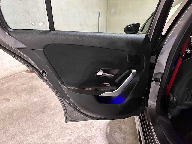 Mercedes-benz a35 amg 4matic edition 1 306pk 2019 a-klasse, z-624-pp - afbeelding 28 van  42