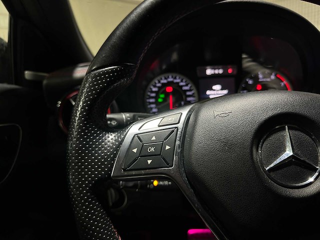 Mercedes-benz a45 amg 4matic a-klasse 360pk 2015, hst-56-d - afbeelding 17 van  43