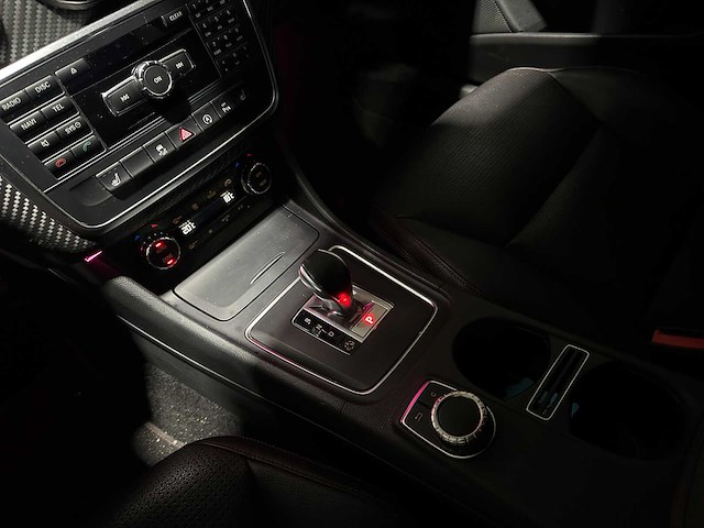 Mercedes-benz a45 amg 4matic a-klasse 360pk 2015, hst-56-d - afbeelding 22 van  43