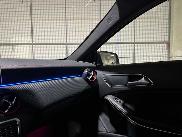 Mercedes-benz a45 amg 4matic a-klasse 360pk 2015, hst-56-d - afbeelding 25 van  43