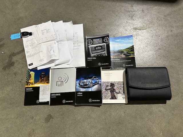 Mercedes-benz a45 amg 4matic a-klasse 360pk 2015, hst-56-d - afbeelding 38 van  43