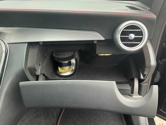 Mercedes-benz amg c 43 personenauto - afbeelding 21 van  30