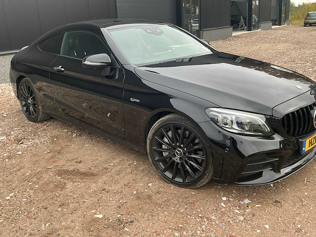 Mercedes-benz amg c 43 personenauto - afbeelding 25 van  30