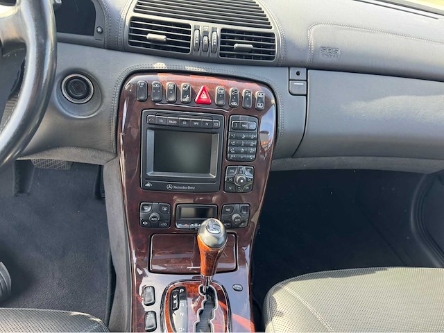 Mercedes-benz amg cl-klasse personenauto - afbeelding 7 van  28