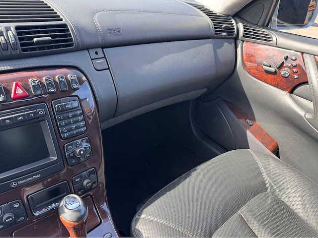 Mercedes-benz amg cl-klasse personenauto - afbeelding 13 van  28