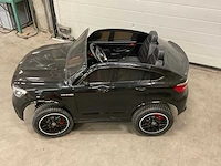 Mercedes-benz amg glc63 elektrische kinderauto - afbeelding 2 van  6