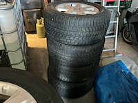 Mercedes benz autobanden met velg - afbeelding 2 van  6