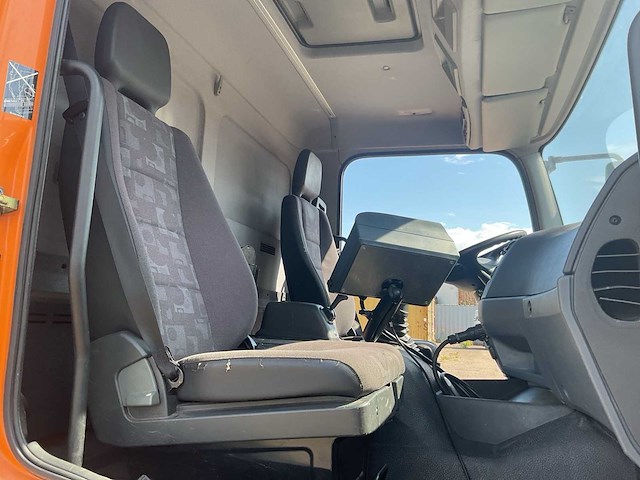 Mercedes-benz axor 1824 vrachtwagen - afbeelding 5 van  18