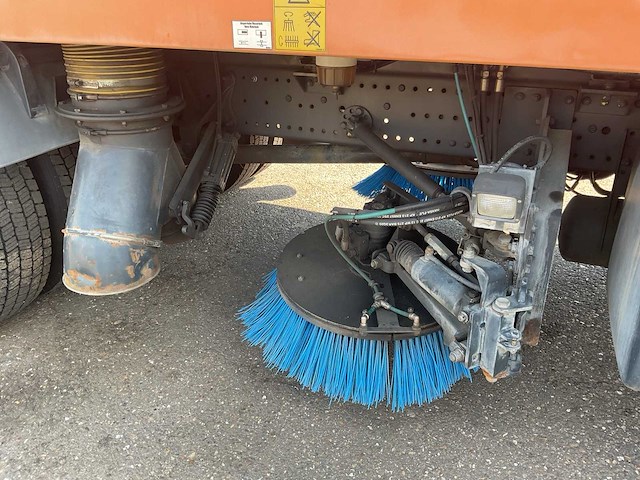 Mercedes-benz axor 1824 vrachtwagen - afbeelding 10 van  18