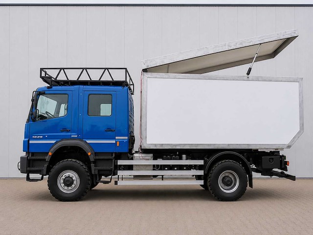 Mercedes-benz axor 1829 4x4 expedition-truck 2011 - afbeelding 9 van  10