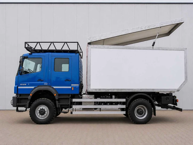 Mercedes-benz axor 1829 4x4 expedition-truck 2011 - afbeelding 10 van  10