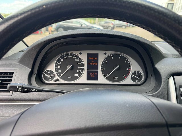 Mercedes-benz b-klasse 170 automaat j-539-nn - afbeelding 5 van  12