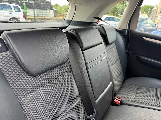 Mercedes-benz b-klasse 170 automaat j-539-nn - afbeelding 3 van  19