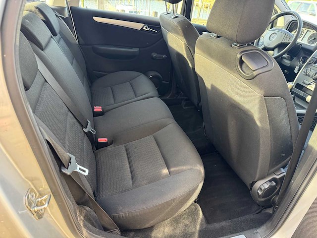 Mercedes-benz b-klasse 170 elégance 20-rr-sz - afbeelding 12 van  16