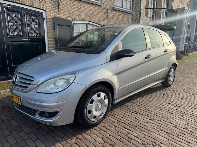 Mercedes-benz b-klasse 170 elégance 20-rr-sz - afbeelding 1 van  16