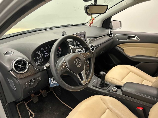 Mercedes-benz b-klasse 180 ambition 2012 - afbeelding 8 van  17
