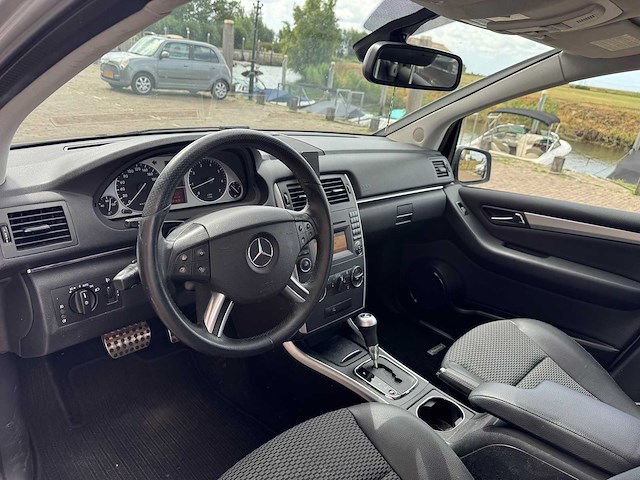 Mercedes-benz b-klasse 180 busines cl. automaat 93-kvg-6 - afbeelding 2 van  4