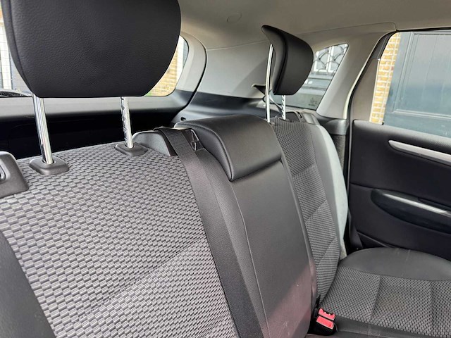 Mercedes-benz b-klasse 180 busines cl. automaat 93-kvg-6 - afbeelding 4 van  25