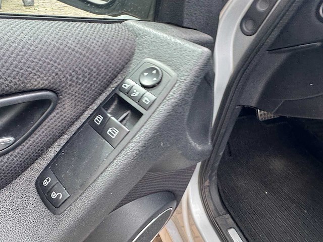 Mercedes-benz b-klasse 180 busines cl. automaat 93-kvg-6 - afbeelding 7 van  25