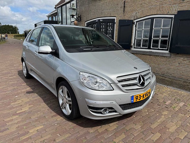Mercedes-benz b-klasse 180 busines cl. automaat 93-kvg-6 - afbeelding 21 van  25