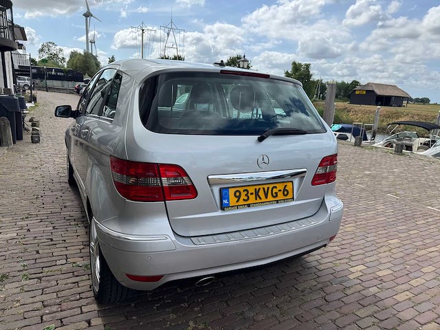 Mercedes-benz b-klasse 180 busines cl. automaat 93-kvg-6 - afbeelding 22 van  25