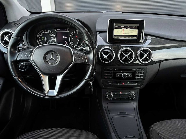 Mercedes-benz b-klasse 180 prestige 2014 | p-449-zt iaw - afbeelding 9 van  20