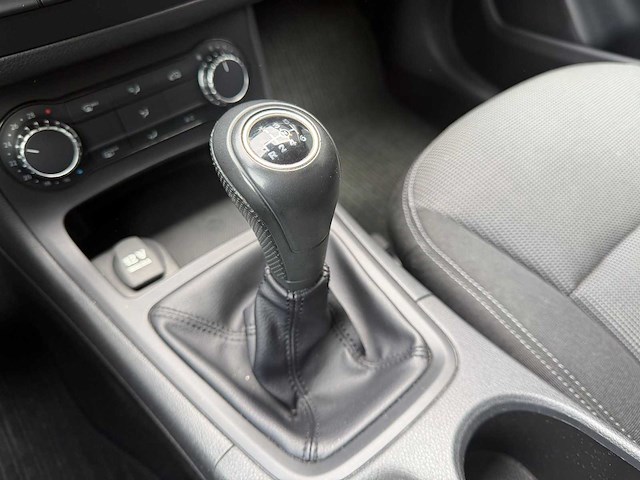 Mercedes-benz b-klasse 200 ambition | tv-063-r i - afbeelding 4 van  15