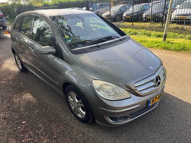 Mercedes-benz b-klasse 200 automaat 87-xrx-8 - afbeelding 14 van  15