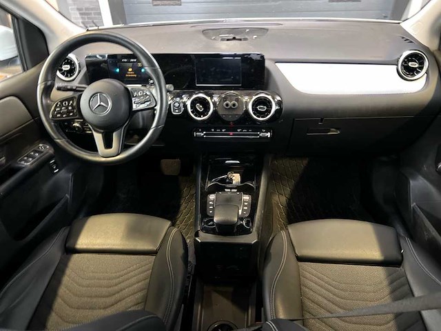 Mercedes-benz b-klasse 200d, n-781-fk - afbeelding 2 van  2