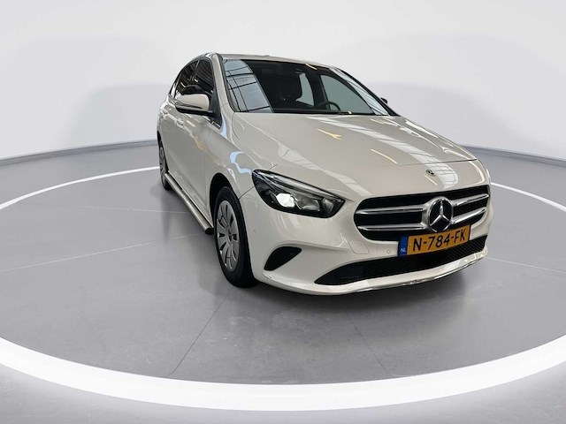 Mercedes-benz b-klasse 200d | n-784-fk - afbeelding 9 van  12