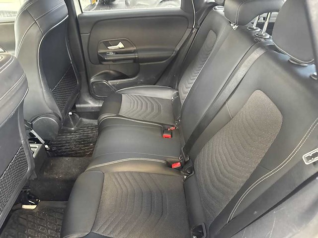 Mercedes-benz b-klasse 200d | n-784-fk - afbeelding 11 van  12