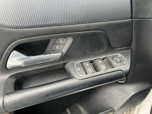 Mercedes-benz b-klasse 200d | n-784-fk - afbeelding 7 van  22