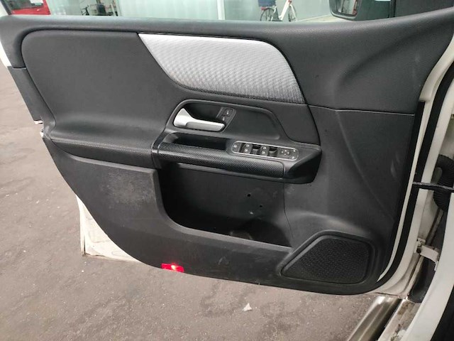 Mercedes-benz b-klasse 200d , p-393-rs - afbeelding 15 van  15