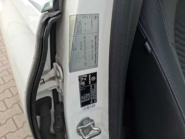 Mercedes-benz b-klasse 200d , p-985-lr - afbeelding 8 van  16