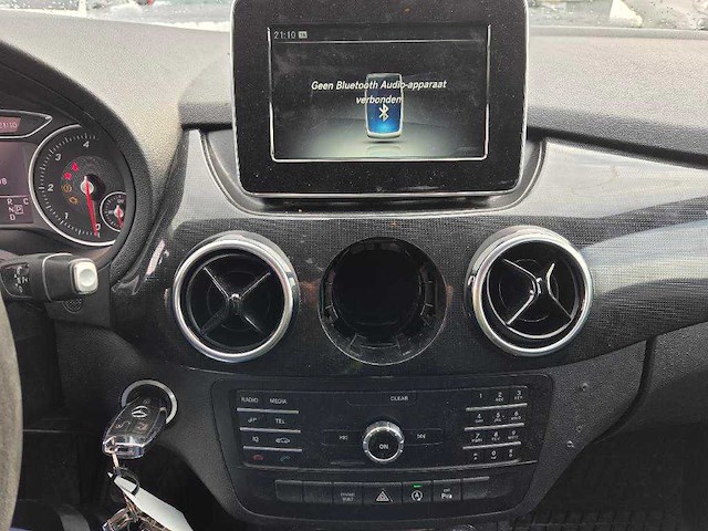 Mercedes-benz b-klasse 220 d ambition, g-005-pf - afbeelding 4 van  9