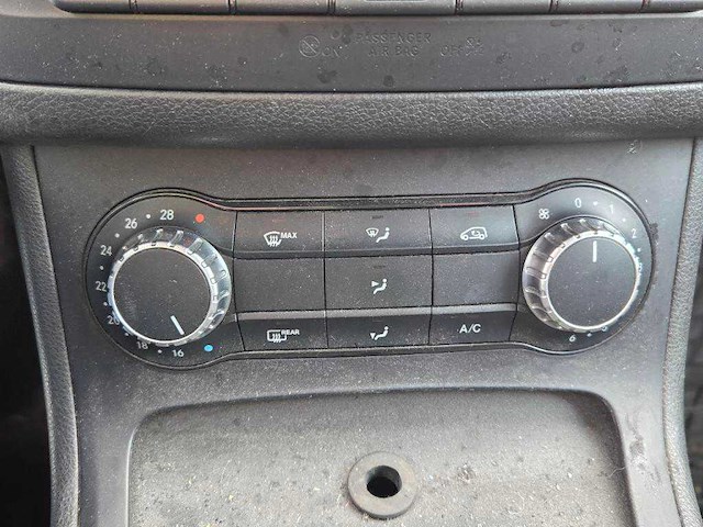 Mercedes-benz b-klasse 220 d ambition, g-005-pf - afbeelding 9 van  9