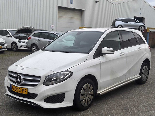 Mercedes-benz b-klasse 220 d ambition, g-005-pf - afbeelding 6 van  9
