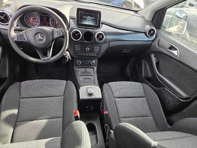Mercedes-benz b-klasse 220 d ambition, g-005-pf - afbeelding 2 van  9