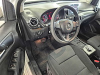 Mercedes-benz b-klasse 220 d ambition , tn-064-t - afbeelding 9 van  11