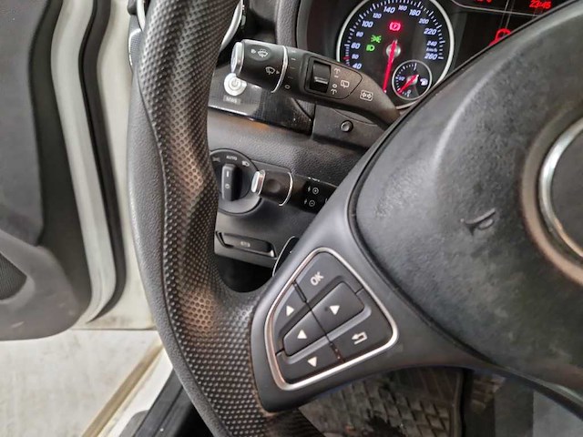 Mercedes-benz b klasse 220 d ambition , xh-527-l - afbeelding 2 van  12