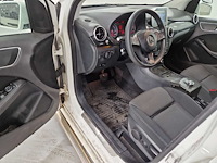 Mercedes-benz b klasse 220 d ambition , xh-527-l - afbeelding 8 van  12